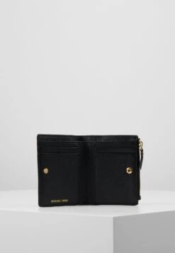 MICHAEL Michael Kors Jet Set Snap Billfold Small - Portemonnee - Black -Farfetch Winkel 60bcac7177fd43cb8b7bfbe77b7a0463