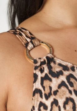 MICHAEL Michael Kors Wildcat Logo Ring Oneshould Onepiece - Badpak - Husk -Farfetch Winkel 60ec3c40ac59412f845a02dbee53c2cc