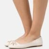 MICHAEL Michael Kors Nori Flat - Ballerina'S - Light Cream