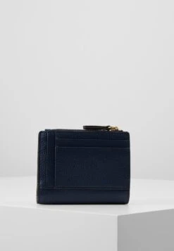 MICHAEL Michael Kors Jet Set Snap Billfold Small - Portemonnee - Navy -Farfetch Winkel 61c23d2563924c2d8bcc1bf965b72e79