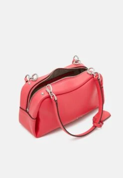 MICHAEL Michael Kors Cecily Shoulder Tote - Handtas - Geranium -Farfetch Winkel 6a6118feea2445fd8e274d1f8e5f5e84