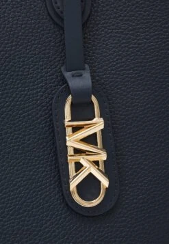 MICHAEL Michael Kors Eliza Xl Reversible Tote Set - Shopper - Navy -Farfetch Winkel 6d173908e50e4ea9a826db55aad9cf45