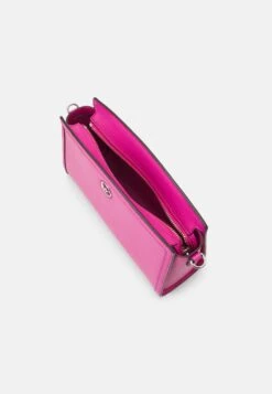 MICHAEL Michael Kors Chantal Xbody - Schoudertas - Cerise 9 MICHAEL Michael Kors Chantal Xbody - Schoudertas - Cerise -Farfetch Winkel 6eb634bf61b940b08671e3167e8c0620