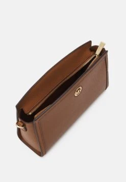 MICHAEL Michael Kors Chantal Xbody - Schoudertas - Luggage 8 MICHAEL Michael Kors Chantal Xbody - Schoudertas - Luggage -Farfetch Winkel 6f455cd00e1946938fc49ae4bc8ac1a7