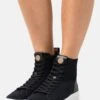 MICHAEL Michael Kors Edie - Sneakers Hoog - Black 2 MICHAEL Michael Kors Edie - Sneakers Hoog - Black -Farfetch Winkel 6fb3f868713a48fc9eddbbbbc2d19126