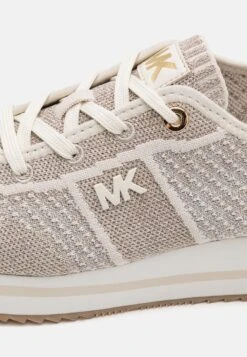 MICHAEL Michael Kors Monique Trainer - Sneakers Laag - Champagne 15 MICHAEL Michael Kors Monique Trainer - Sneakers Laag - Champagne -Farfetch Winkel 714c963d1b654f1dad63a5d6d1af112a
