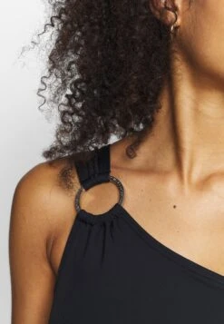 MICHAEL Michael Kors Iconic - Badpak - Black -Farfetch Winkel 71bbf2578650409db6348c56a8d2bf63