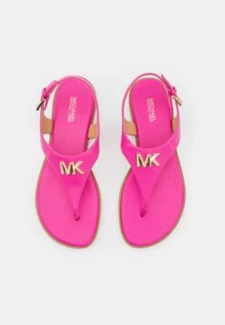 MICHAEL Michael Kors Jilly Flat- Teensandalen - Cerise -Farfetch Winkel 71ed3b3f02f643aea6136c2b744e0d12