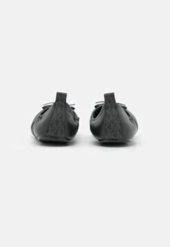 MICHAEL Michael Kors Juliette - Ballerina'S - Black 12 MICHAEL Michael Kors Juliette - Ballerina'S - Black -Farfetch Winkel 77d293a436a54b71a33addd2182695a4