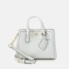 MICHAEL Michael Kors Chantal Xbody - Handtas - Optic White 2 MICHAEL Michael Kors Chantal Xbody - Handtas - Optic White -Farfetch Winkel 77f911f3178649d9861dc9deaf6bdb4a
