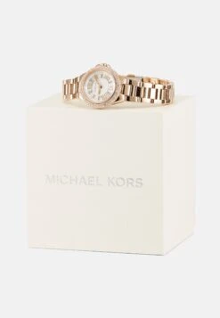 Michael Kors Petite Camille - Horloge - Rose Gold-Coloured -Farfetch Winkel 80fecbabbc00426bbdbddec6cc24c146