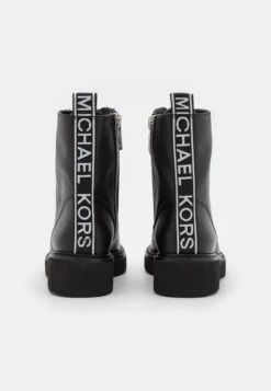MICHAEL Michael Kors Haskell Bootie - Veterboots - Black -Farfetch Winkel 816eb4a7c7b24e218816c376eefa5614
