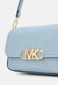 MICHAEL Michael Kors Parker Pouchette- Handtas - Pale Blue -Farfetch Winkel 83443edaef4d44ae93c469f910fbcc0f