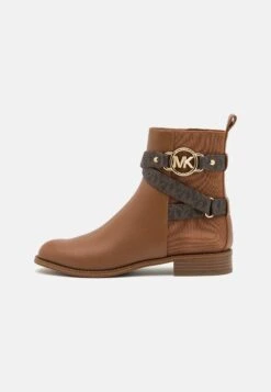 MICHAEL Michael Kors Rory Flat - Korte Laarzen - Brown -Farfetch Winkel 84b6795764b64480a4be93bbfd43fc99
