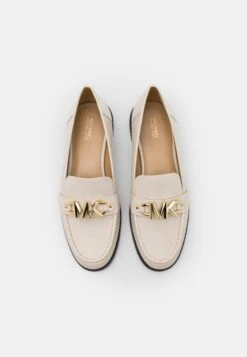 MICHAEL Michael Kors Tiegan Loafer - Instappers - Light Cream -Farfetch Winkel 854cd809f3874698b80e152d3c621027