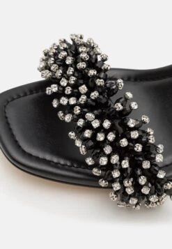 MICHAEL Michael Kors Lucia - Sandalen - Black -Farfetch Winkel 86ba30fd45684a1397a481b601722945