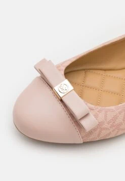 MICHAEL Michael Kors Andrea- Ballerina'S - Nude 15 MICHAEL Michael Kors Andrea- Ballerina'S - Nude -Farfetch Winkel 87e0491eb6aa43ad8b105d870ed6c4cd