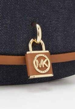 MICHAEL Michael Kors Mila Chain Sling - Schoudertas - Blue Denim 9 MICHAEL Michael Kors Mila Chain Sling - Schoudertas - Blue Denim -Farfetch Winkel 8f116896e141439aad4e4586a8547759