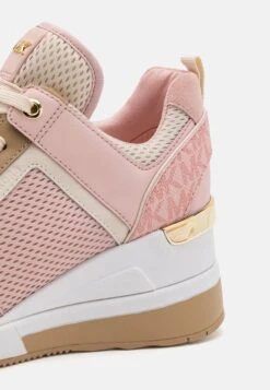 MICHAEL Michael Kors Georgie Trainer - Sneakers Laag - Pink 15 MICHAEL Michael Kors Georgie Trainer - Sneakers Laag - Pink -Farfetch Winkel 93ba079a81a142499cf2ff7e97d2cb4d