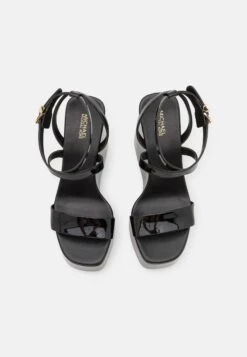 MICHAEL Michael Kors Paola Wedge - Sandalen Met Plateauzool - Black -Farfetch Winkel 955d21e4e9ea423f9dd0b0ef8202e44a