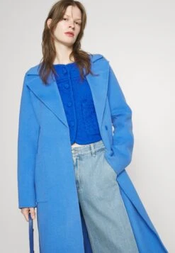 MICHAEL Michael Kors Belted Wrap Style Face Coat - Mantel - Blue 12 MICHAEL Michael Kors Belted Wrap Style Face Coat - Mantel - Blue -Farfetch Winkel 96ad7ac62f6b4c36bba659bf86952892
