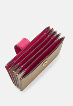 MICHAEL Michael Kors Greenwich Xs Accordian Card Case - Portemonnee - Rubn Red -Farfetch Winkel 96e1a5624ace41348069902820c5f6df