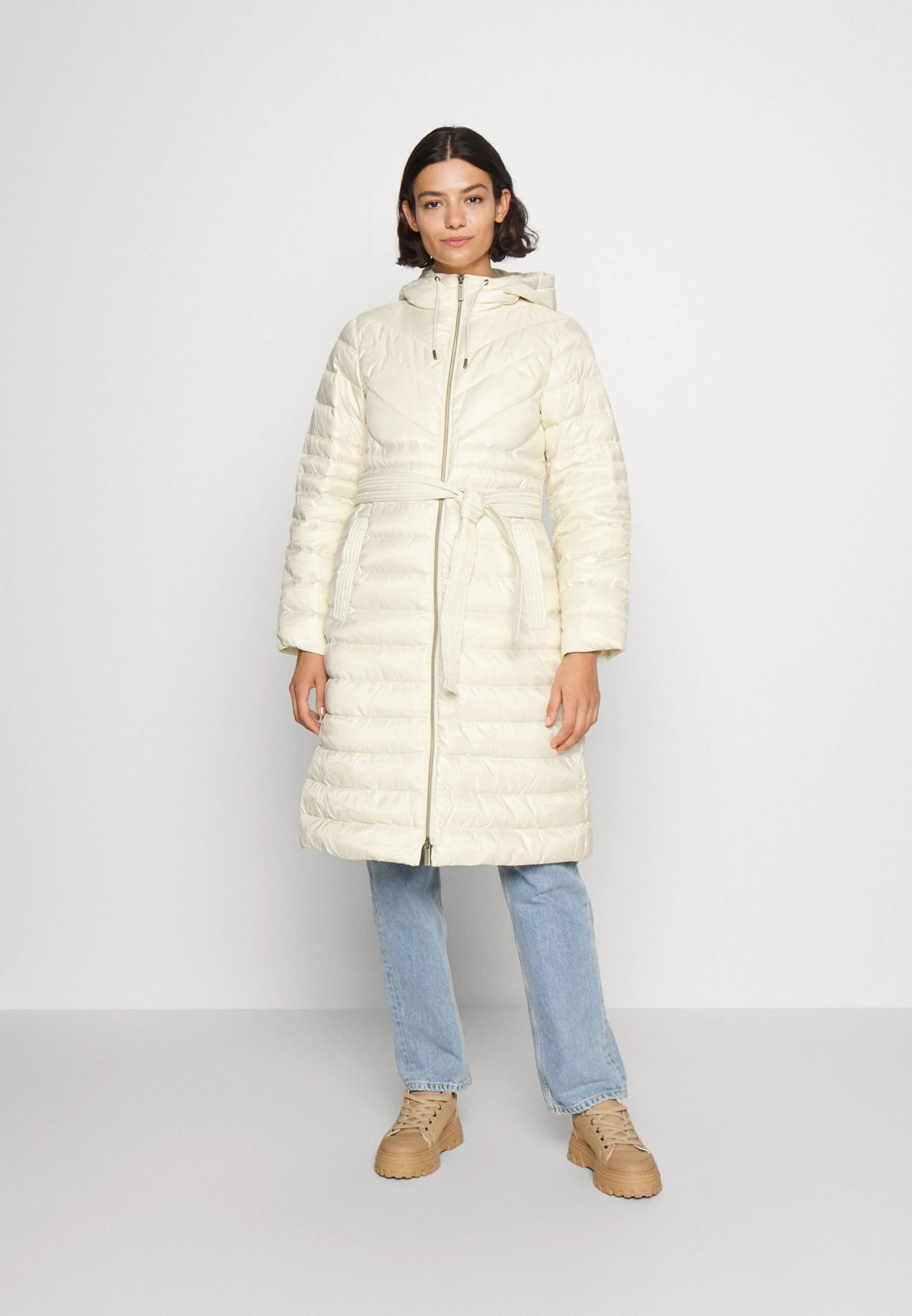 MICHAEL Michael Kors Long Fitted Puffer - Donsjas - Bone 3 MICHAEL Michael Kors Long Fitted Puffer - Donsjas - Bone