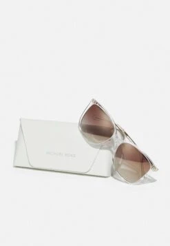 Michael Kors Avellino - Zonnebril - Clear 10 Michael Kors Avellino - Zonnebril - Clear -Farfetch Winkel 9af8365b54ba4a83bc2798c8e0472897
