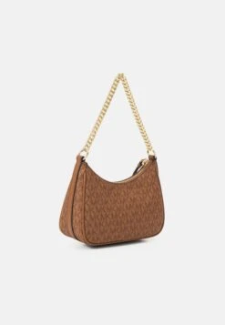 MICHAEL Michael Kors Jet Charm Chain Pouchette - Handtas - Luggage -Farfetch Winkel a2190209e82f4e539e6d1a0c92f15cf8