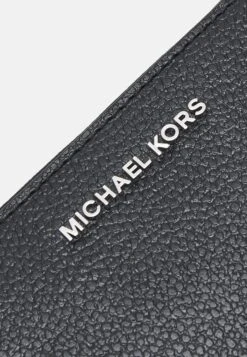 MICHAEL Michael Kors Jet SetCard Case - Portemonnee - Black -Farfetch Winkel a2560dab807c465bb59238e97a6430aa