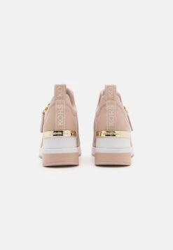 MICHAEL Michael Kors Willis Wedge Trainer - Sneakers Laag - Pink -Farfetch Winkel a39c17a002cd441a937ef2660a9b734d