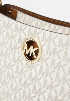 MICHAEL Michael Kors Allison Xbody - Schoudertas - Vanilla/Acorn -Farfetch Winkel a3e6a334221b4f5cbe5aa77c2a548d3f