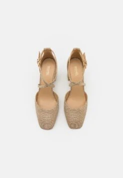 MICHAEL Michael Kors Giada - Klassieke Pumps - Gold-Coloured -Farfetch Winkel a42e8d901dd4404196670951e21df3fc