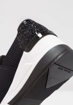 MICHAEL Michael Kors Felix Trainer - Instappers - Black -Farfetch Winkel a441735129814c40a108c958b85e6df3