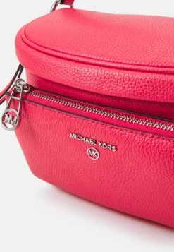 MICHAEL Michael Kors Slater Sling Pack - Schoudertas - Geranium 13 MICHAEL Michael Kors Slater Sling Pack - Schoudertas - Geranium -Farfetch Winkel a5056375ed29411da1db8bbf26f5f240