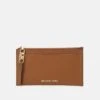 MICHAEL Michael Kors Empire Zip Card Case - Portemonnee - Luggage 1 MICHAEL Michael Kors Empire Zip Card Case - Portemonnee - Luggage -Farfetch Winkel a6350fd39d204c018349b1e7480381b0