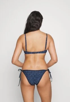 MICHAEL Michael Kors Signature- Bikinibroekje - New Navy 9 MICHAEL Michael Kors Signature- Bikinibroekje - New Navy -Farfetch Winkel a651bde99ad448e7ac231afc5768ee1d