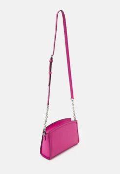 MICHAEL Michael Kors Chantal Xbody - Schoudertas - Cerise 8 MICHAEL Michael Kors Chantal Xbody - Schoudertas - Cerise -Farfetch Winkel a70339821b694be28fc54dd9e9eb7e0c