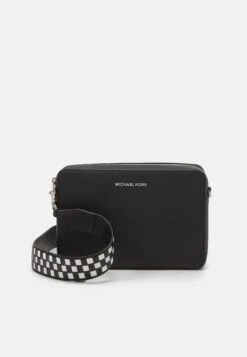 MICHAEL Michael Kors Jet Set Crossbody - Schoudertas - Black/Optic White -Farfetch Winkel a79eefff686742a7946fa38f0d21afd5