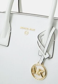 MICHAEL Michael Kors Avril Satchel - Handtas - Optic White -Farfetch Winkel aa272e8dc9384b77b8267f8031f6636e