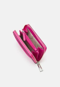 MICHAEL Michael Kors Jet Set Charm- Portemonnee - Cerise -Farfetch Winkel addbdf9647a64965ae5078d234384b7b