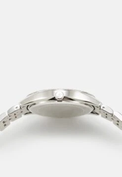 Michael Kors Harlowe - Horloge - Silver -Farfetch Winkel b3deaf100e7c471691d6b5fc57db72f7