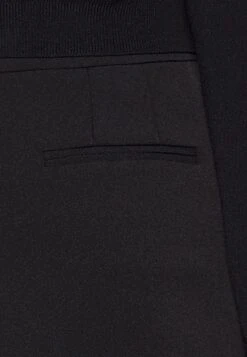 MICHAEL Michael Kors Flat Front - Shorts - Black -Farfetch Winkel b615e277806e4716bd19d59637fa2188