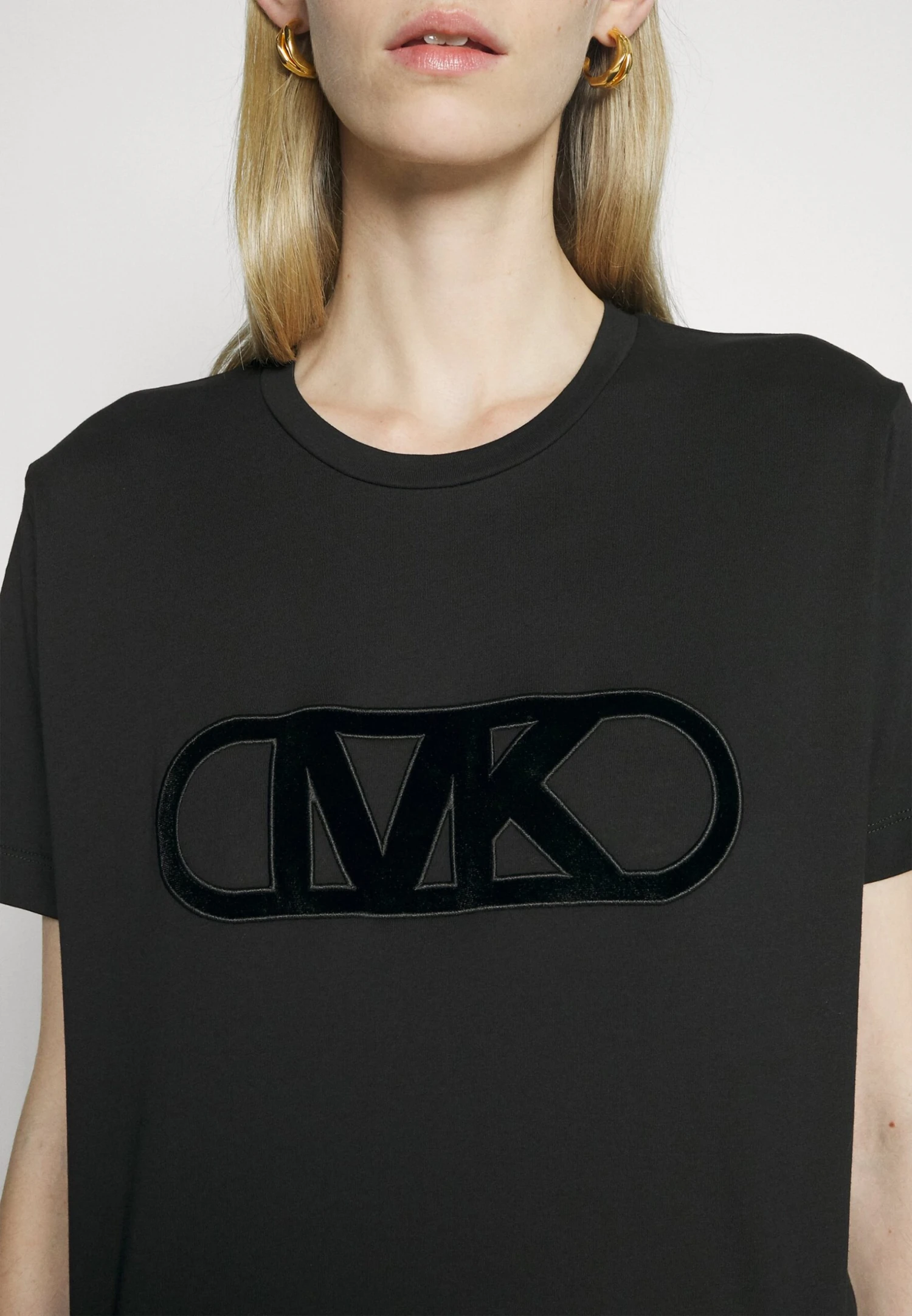 MICHAEL Michael Kors Empire Charm- T-Shirt Print - Black 7 MICHAEL Michael Kors Empire Charm- T-Shirt Print - Black - Afbeelding 5