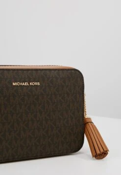 MICHAEL Michael Kors Crossbodies Camera Bag - Schoudertas - Brown -Farfetch Winkel b8624a645b10479f918882e9e16d5120