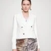 MICHAEL Michael Kors Fitted Db Crop Blazer - Blazer - White 1 MICHAEL Michael Kors Fitted Db Crop Blazer - Blazer - White -Farfetch Winkel ba8f9624902443d0a63c71780261039f