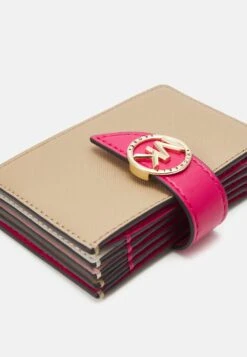 MICHAEL Michael Kors Greenwich Xs Accordian Card Case - Portemonnee - Rubn Red -Farfetch Winkel bb73ae507c984cd181b66721f6b61b14