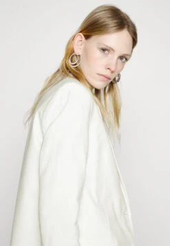 MICHAEL Michael Kors Mensy- Blazer - White 13 MICHAEL Michael Kors Mensy- Blazer - White -Farfetch Winkel bc3a660b90304f38a00b0a5d27432c84