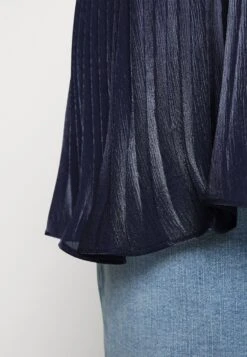 MICHAEL Michael Kors Iridescent Pleated Tank - Top - Midnightblue -Farfetch Winkel bed7e40909994b4d812c60e826db16c1