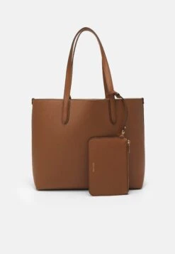 MICHAEL Michael Kors Eliza Xl Reversible Tote Set - Shopper - Luggage -Farfetch Winkel c0a638e207084ae7a9871f78fc2cb1a6